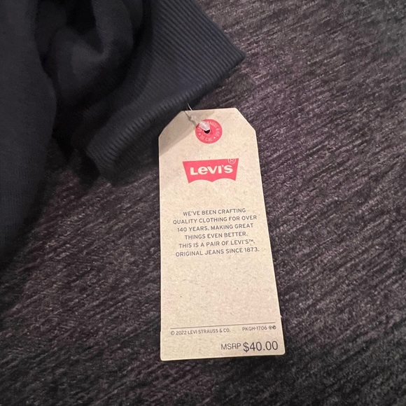 Big Girls Meet and Greet Heart Pullover black  hoodie/size M - Picture 4 of 4